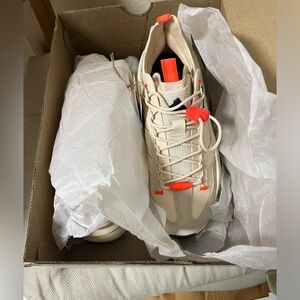 Is new with original box